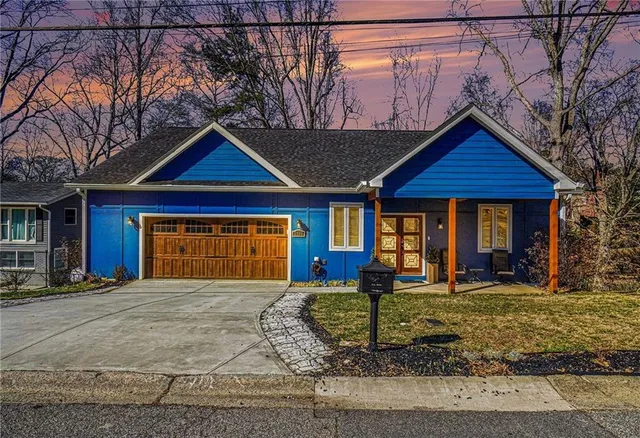 $715,000 | 3336 Creatwood Trail Southeast, Smyrna, GA 30080