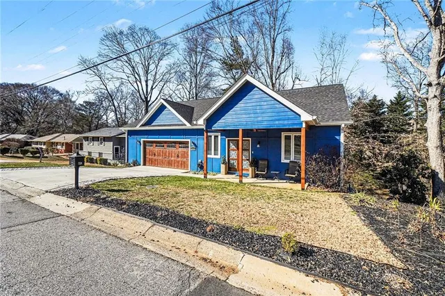 $715,000 | 3336 Creatwood Trail Southeast, Smyrna, GA 30080