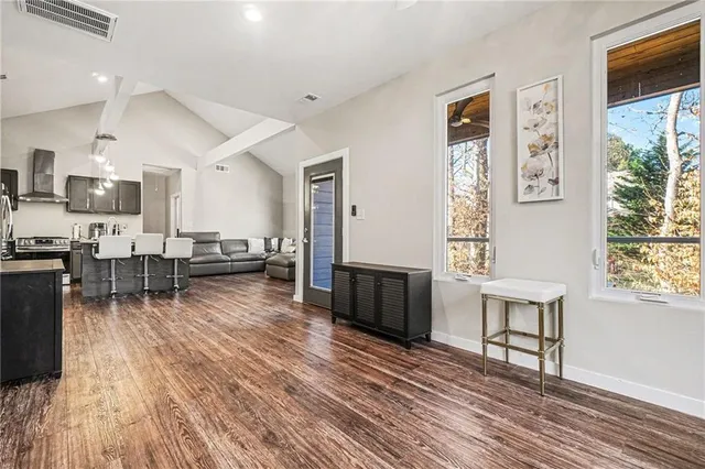 $715,000 | 3336 Creatwood Trail Southeast, Smyrna, GA 30080