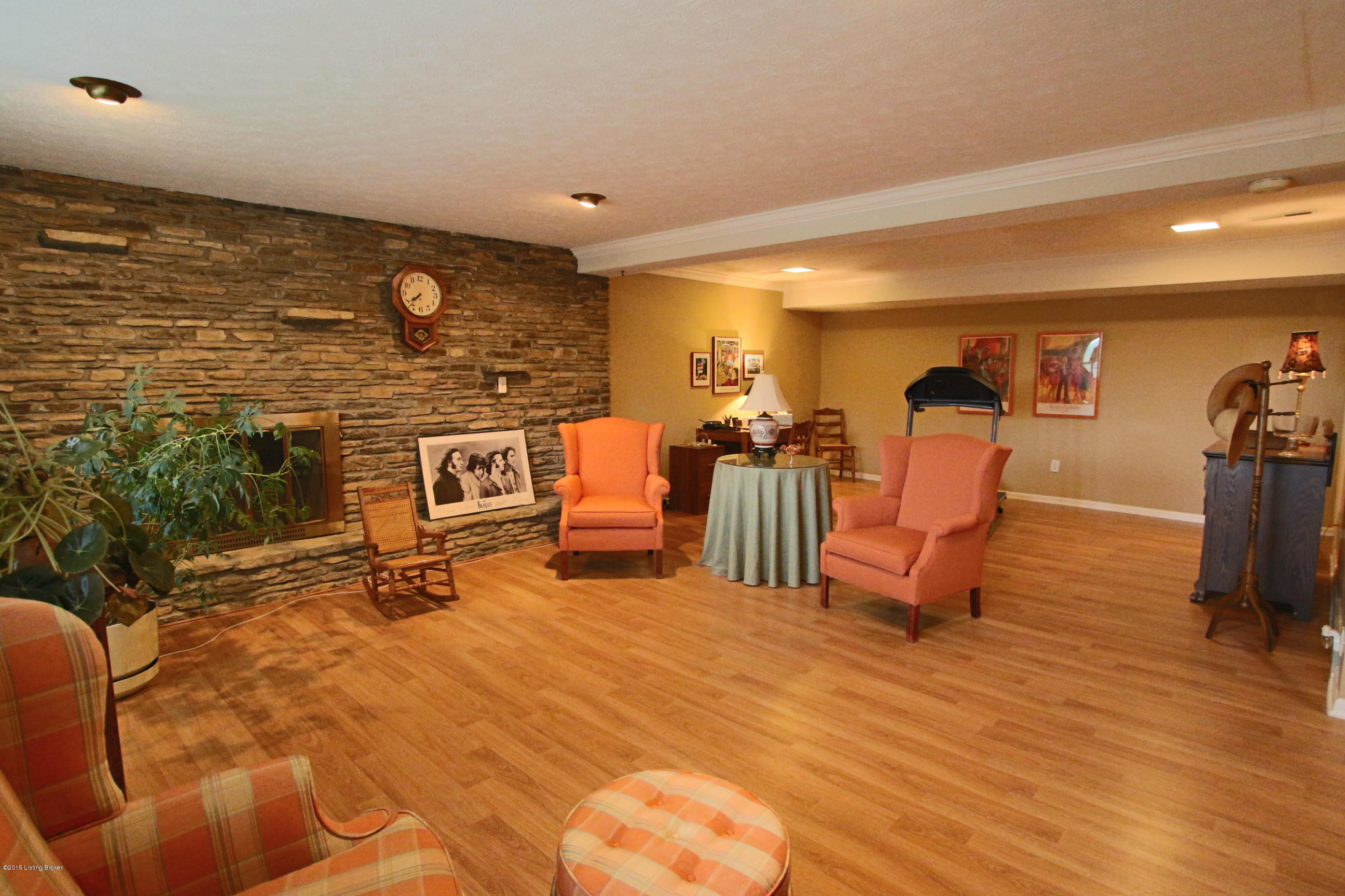 501 Hill Ridge Road Louisville, KY 40214 - Photo 37 of 46 Family Room 3