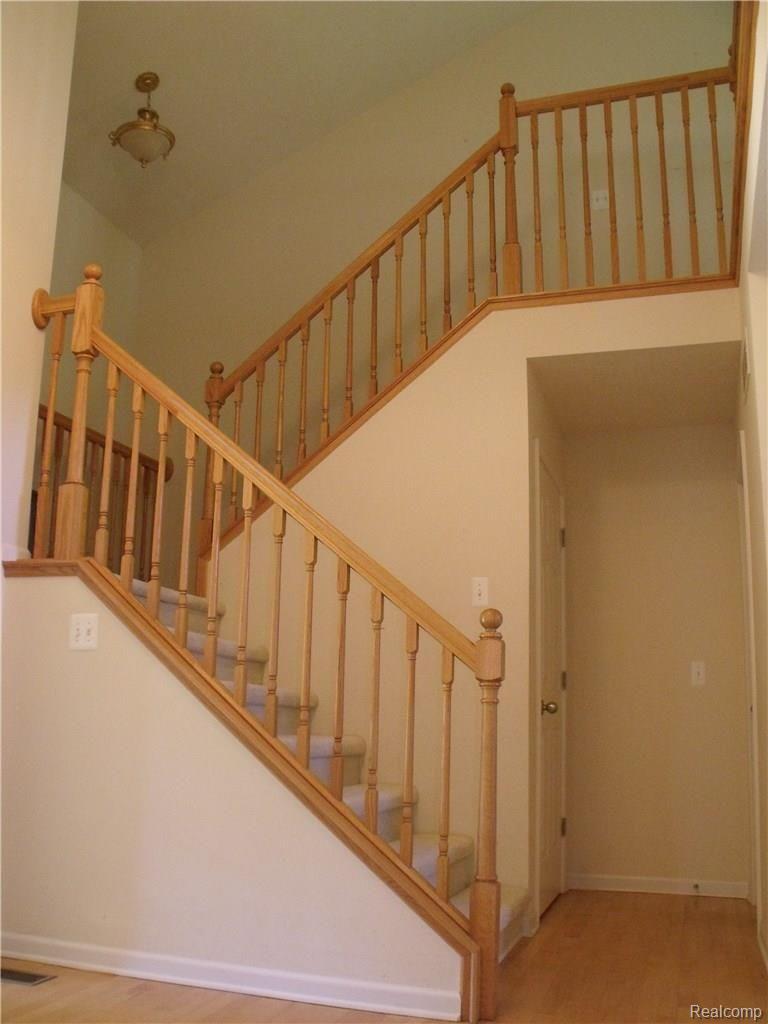 3036 Ridley Way Howell, MI 48843 - Photo 19 of 31 DSCF8588.JPG