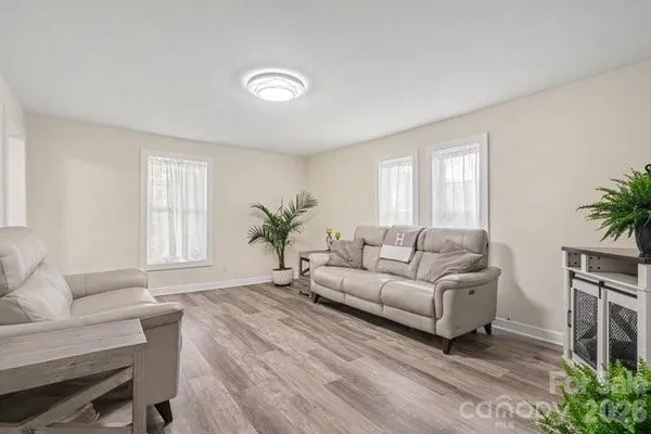 $428,500 | 500 Boger Street, Mooresville, NC 28115
