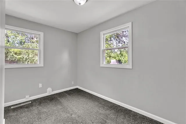 $208,000 | 810 Northeast 62nd Street, Gladstone, MO 64118