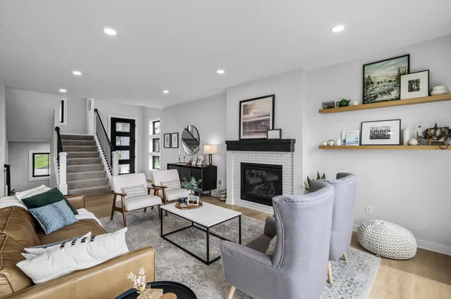 $600,000 | 2301 Keystone Avenue Northeast, St. Michael, MN 55376