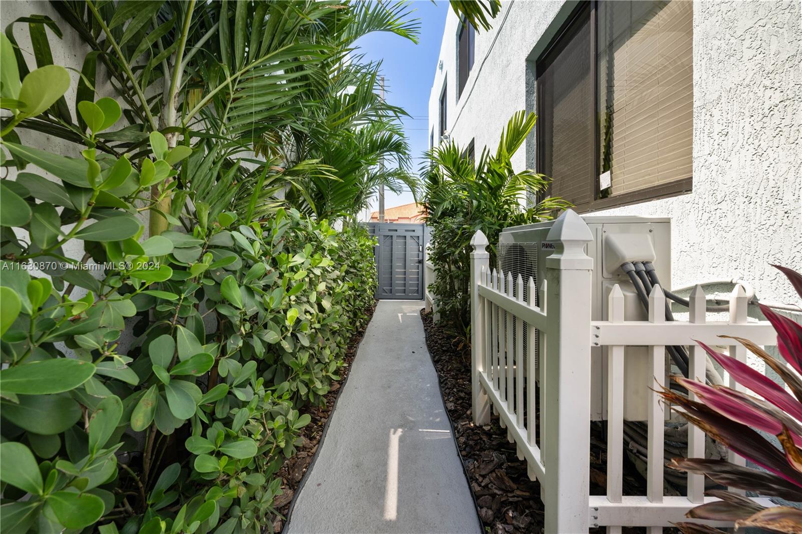 1648 Southwest 7th Street Miami, FL 33135 - Photo 5 of 23