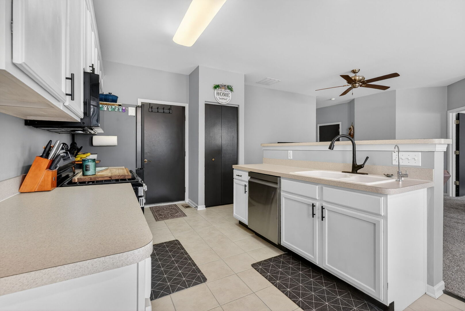 1596 Ludington Circle Romeoville, IL 60446 - Photo 15 of 38