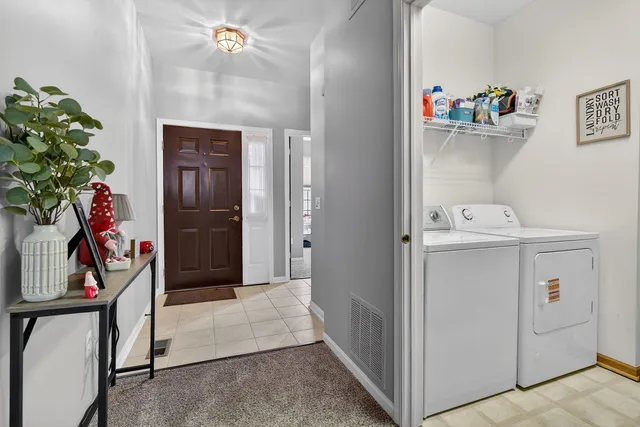 $299,000 | 1596 Ludington Circle, Romeoville, IL 60446