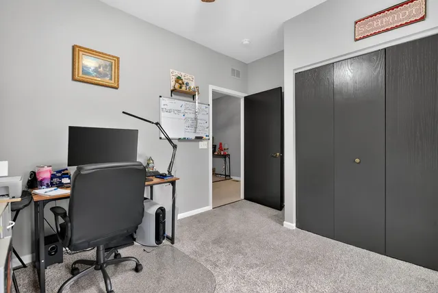 $299,000 | 1596 Ludington Circle, Romeoville, IL 60446