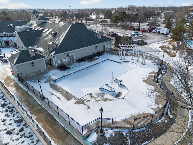 $299,000 | 1596 Ludington Circle, Romeoville, IL 60446