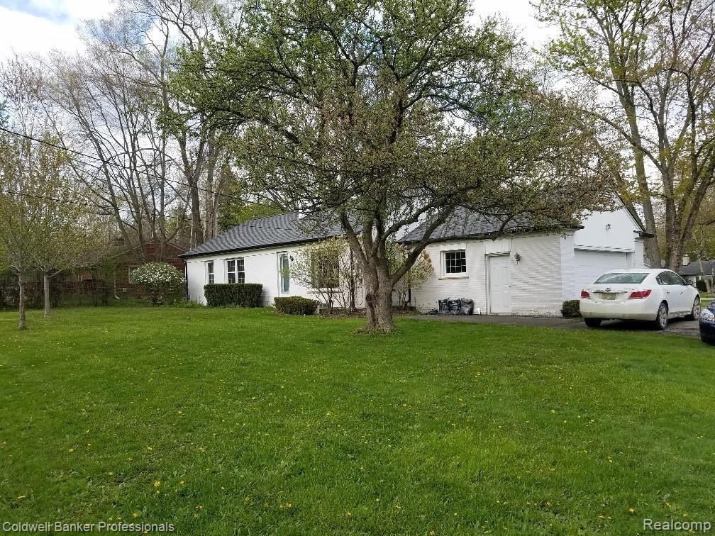 26303 Springland Street Farmington Hills, MI 48334 - Photo 6 of 16