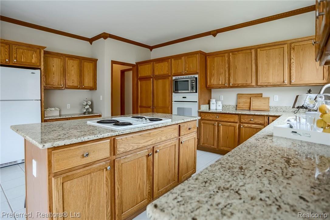 281 Woodward Road Canton, MI 48188 - Photo 18 of 40 17IMG_6470.jpg