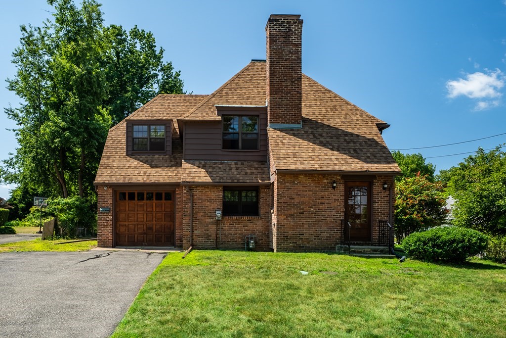 85 Emerson Road Longmeadow, MA 01106 - Photo 1 of 34 Gallery Image 1