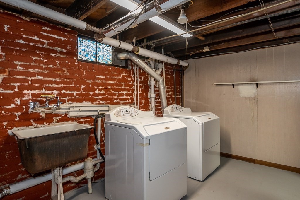 85 Emerson Road Longmeadow, MA 01106 - Photo 29 of 34 Gallery Image 29