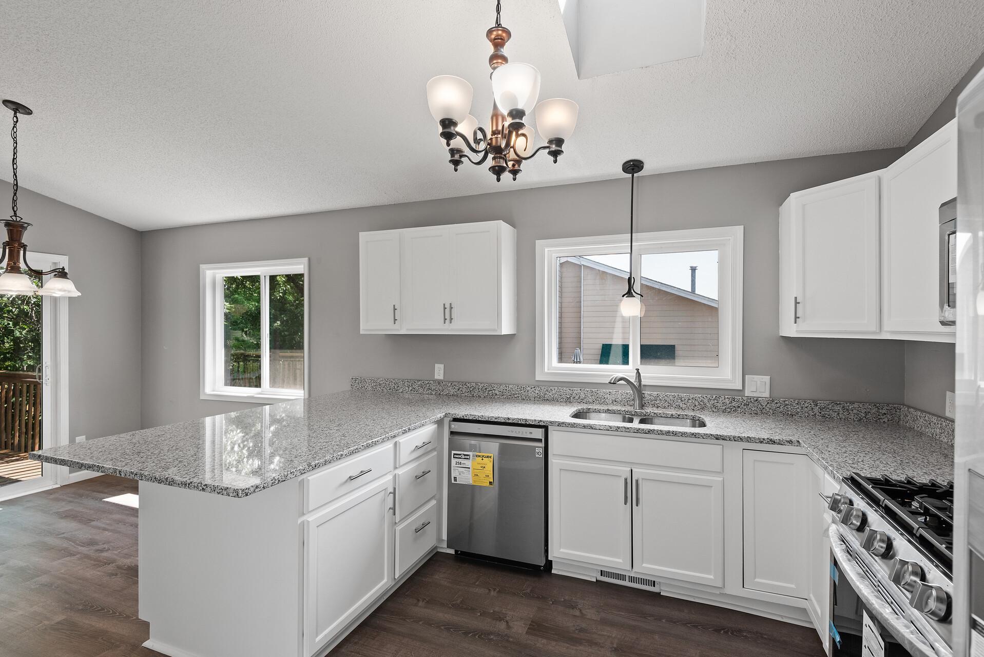 14352 Embry Path Apple Valley, MN 55124 - Photo 21 of 45 Gallery Image 21