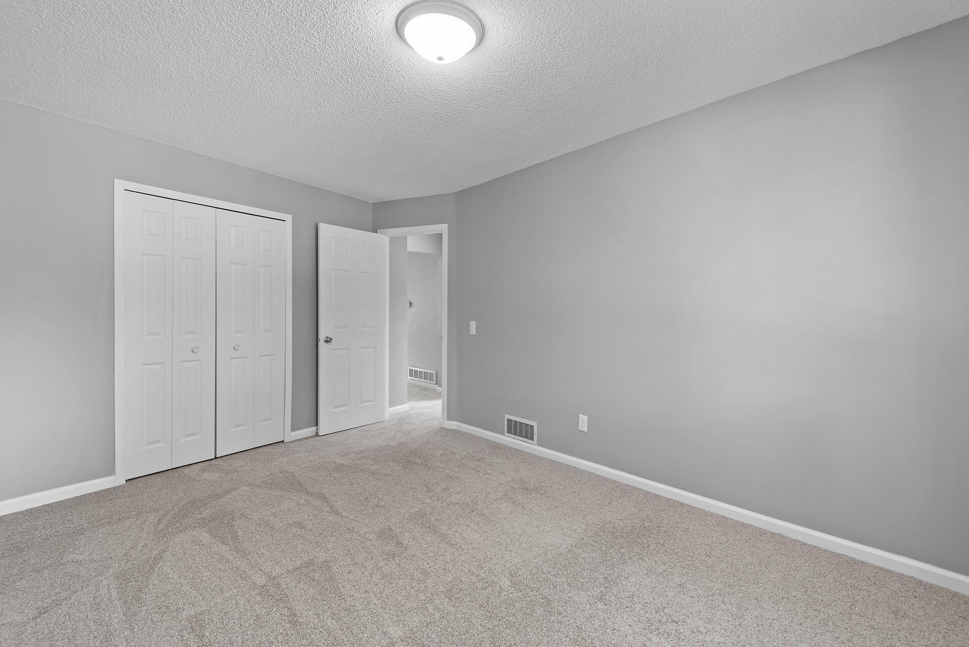 14352 Embry Path Apple Valley, MN 55124 - Photo 31 of 45 Gallery Image 31