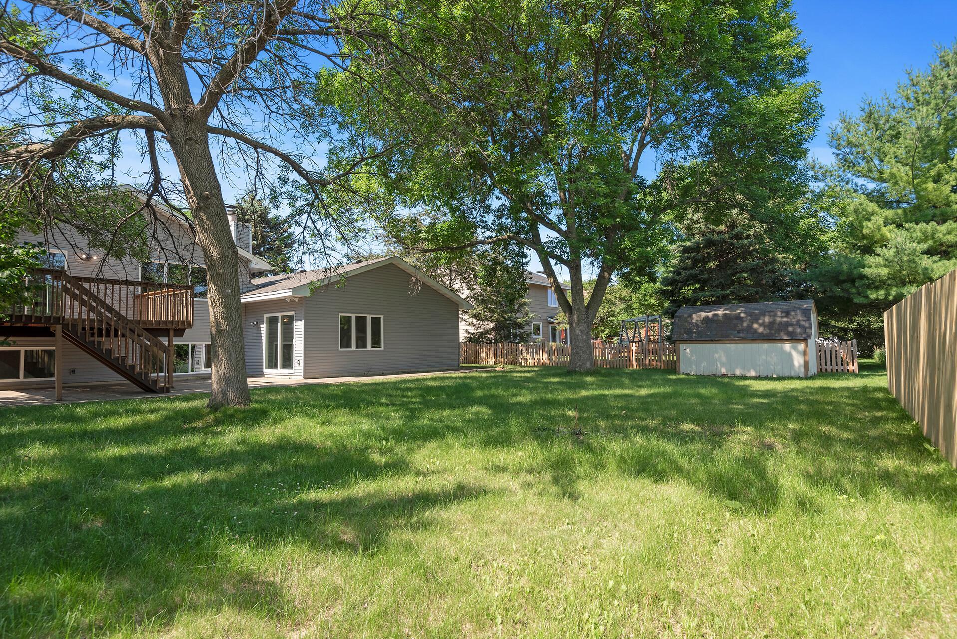 14352 Embry Path Apple Valley, MN 55124 - Photo 42 of 45 Gallery Image 42