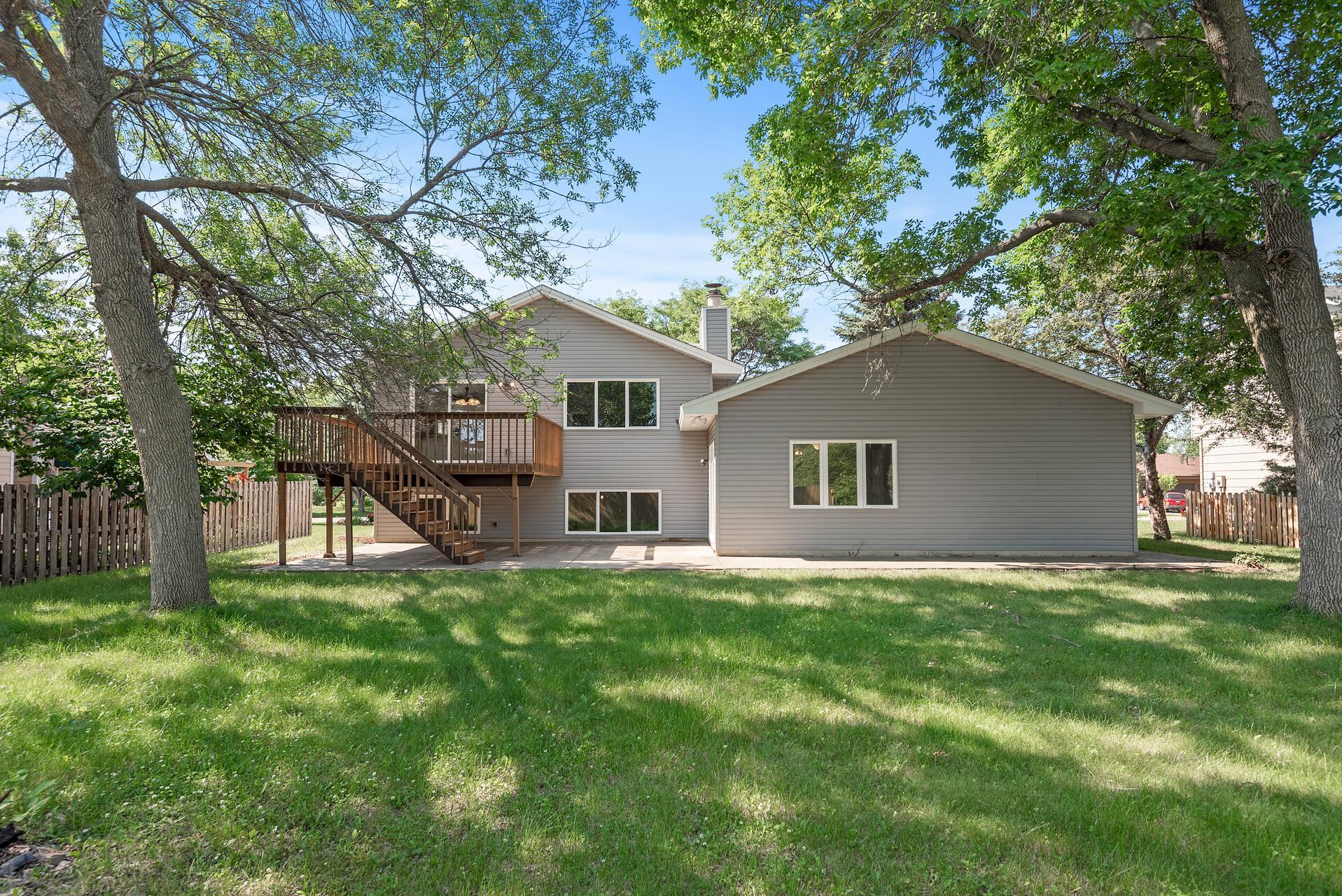14352 Embry Path Apple Valley, MN 55124 - Photo 43 of 45 Gallery Image 43