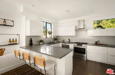 $1,495,000 | 6075 Hargis Street, Los Angeles, CA 90034