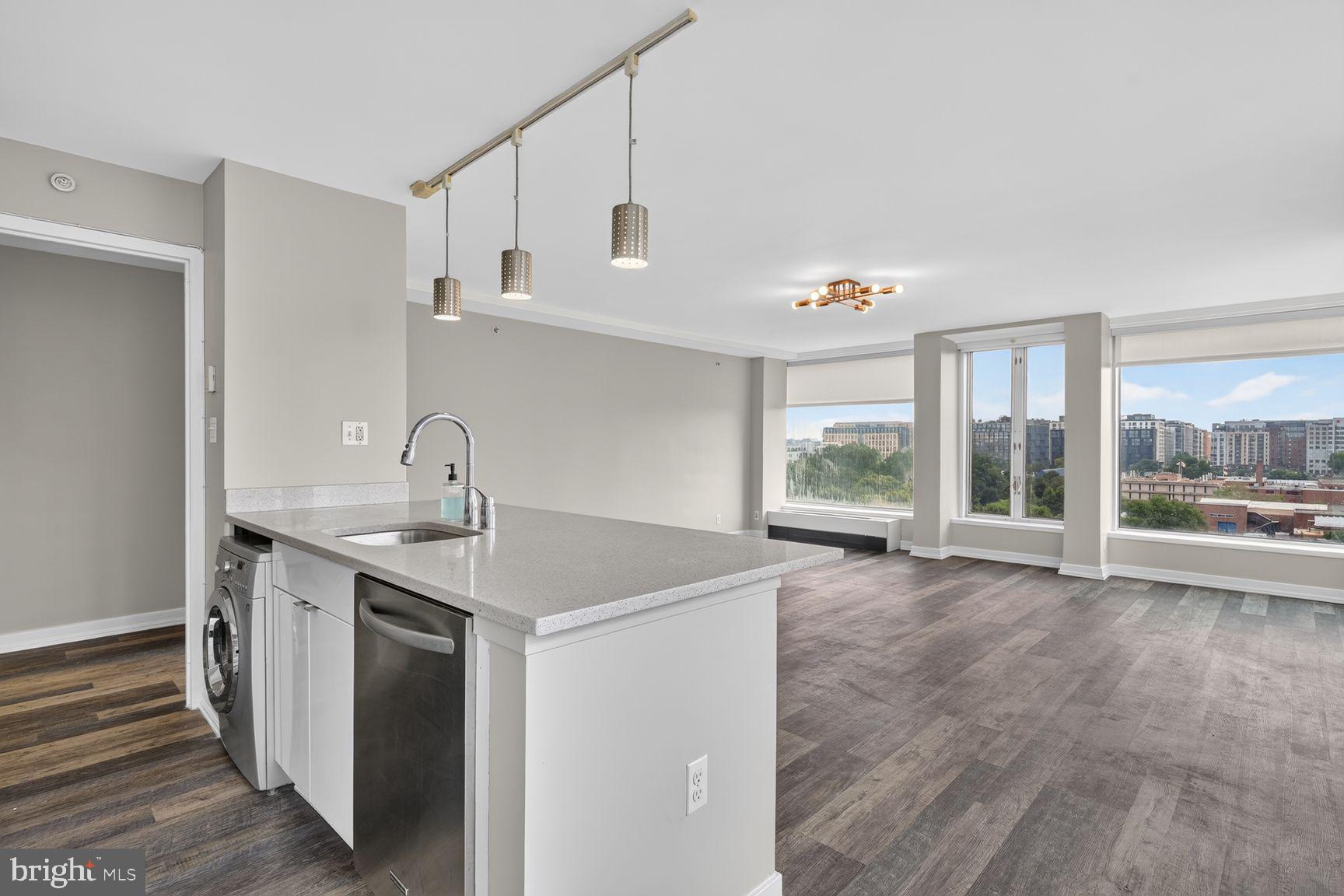 1101 3rd Street Southwest, Unit 713 Washington, DC 20024 - Photo 5 of 24 Kitchen Island