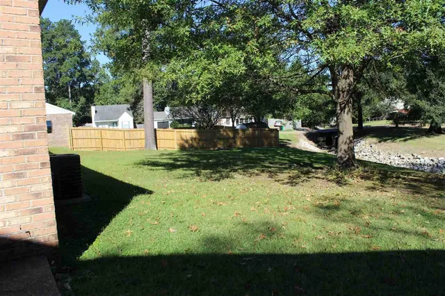 $1,500 | 1932 Lincolnshire Boulevard, Ridgeland, MS 39157