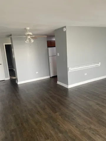 $1,500 | 9517 Mansfield Avenue, Unit 4, Oak Lawn, IL 60453