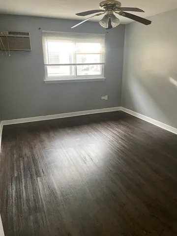 $1,500 | 9517 Mansfield Avenue, Unit 4, Oak Lawn, IL 60453