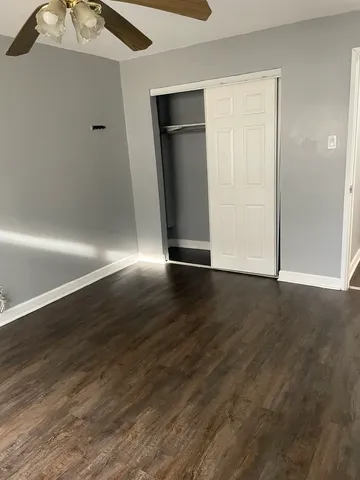 $1,500 | 9517 Mansfield Avenue, Unit 4, Oak Lawn, IL 60453