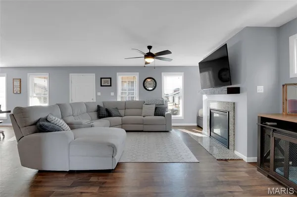 $469,900 | 3009 Harpool Street, St. Charles, MO 63301