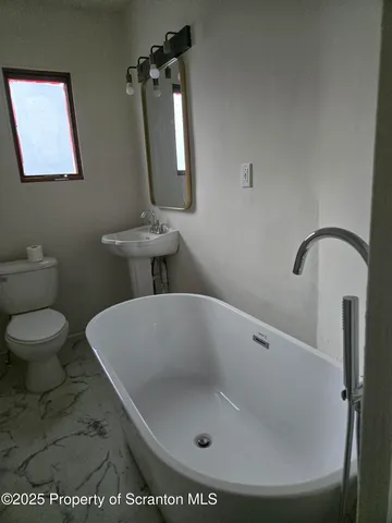 $250,000 | 226 New York Street, Scranton, PA 18509