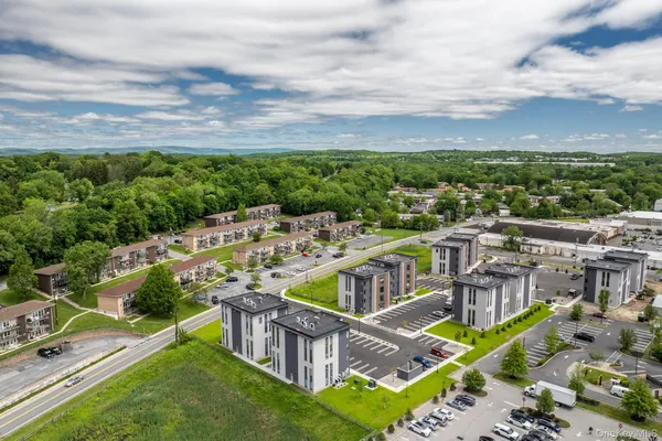 $2,300 | 3 Giada Lane, Unit 6, Middletown, NY 10940