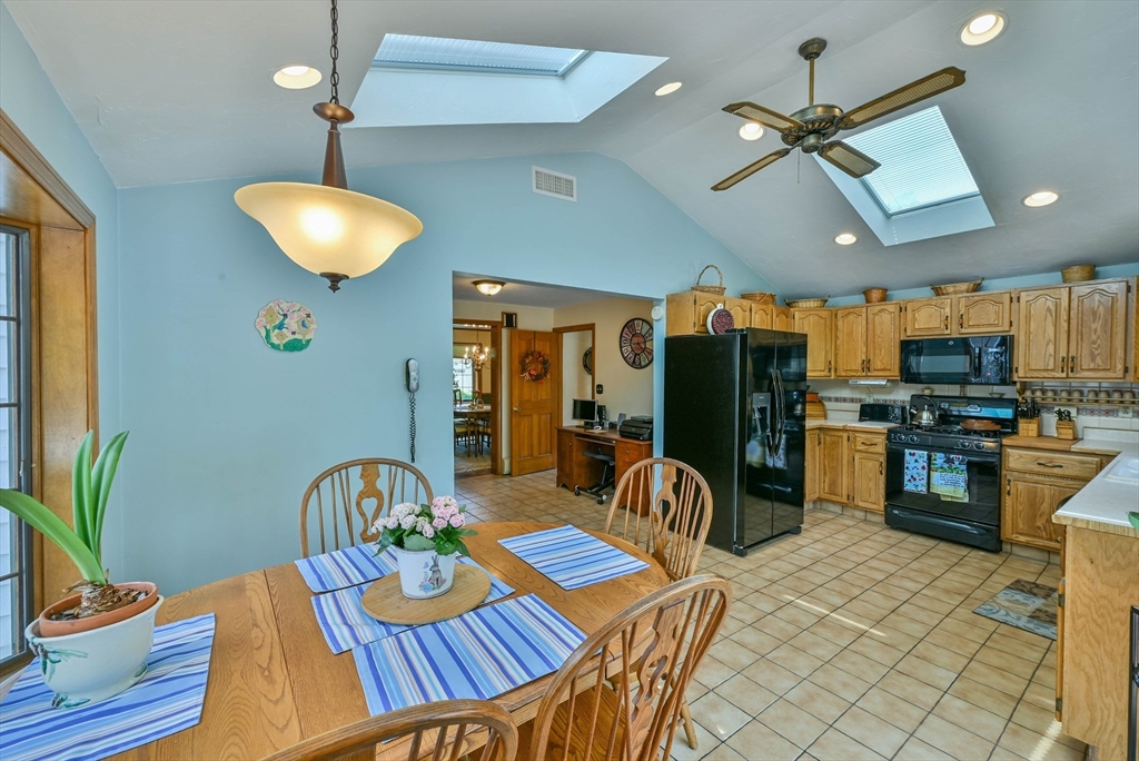 246 Manning Street Needham, MA 02492 - Photo 14 of 42