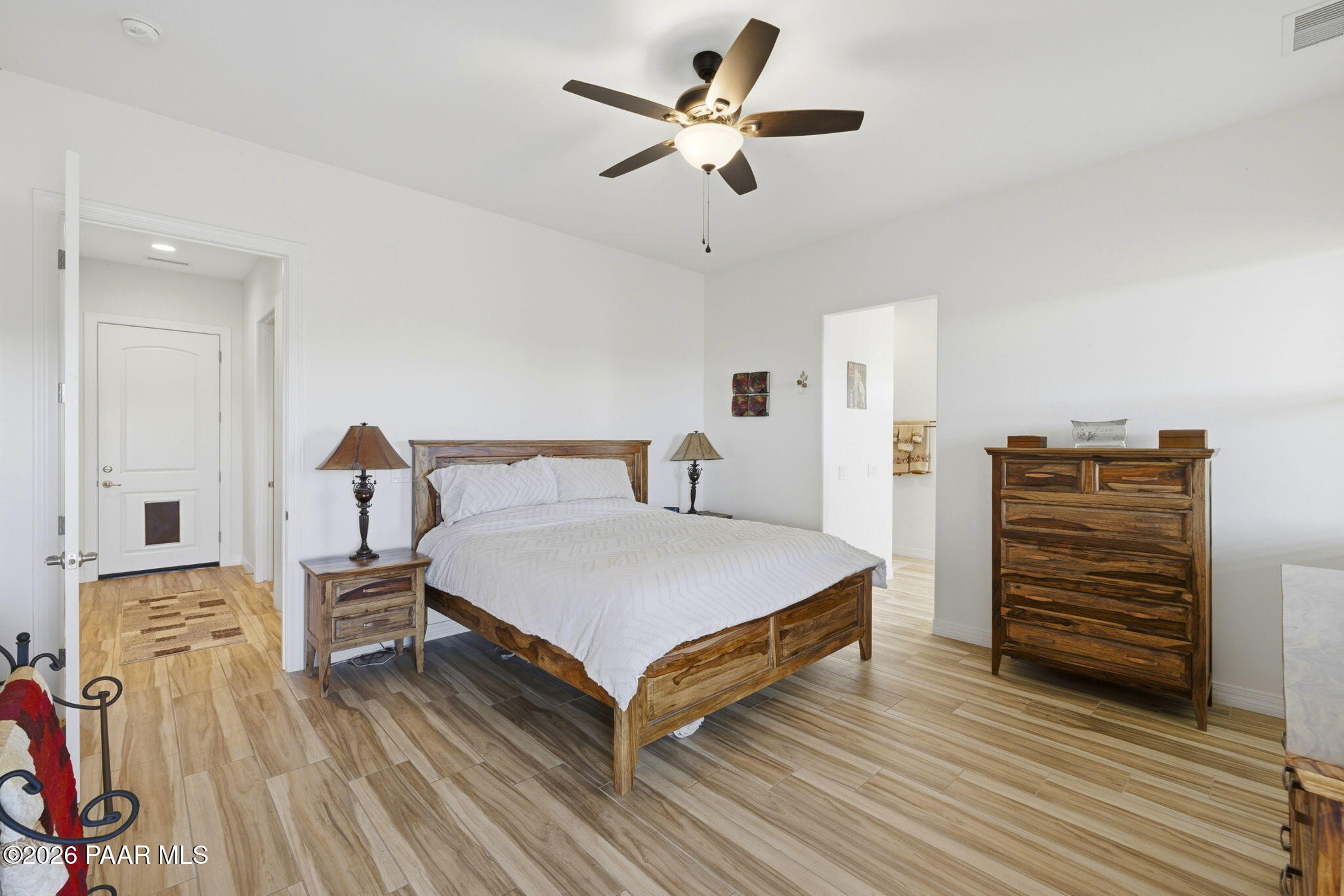 9860 North Loper Road Prescott Valley, AZ 86315 - Photo 12 of 46 21-Primary Bedroom