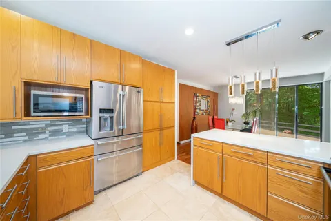 $1,150,000 | 4 Half Mile Road, Armonk, NY 10504