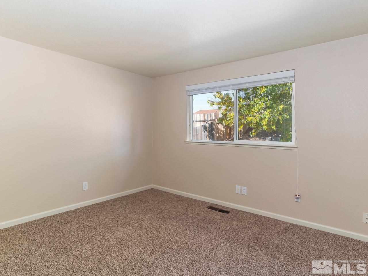 8660 Corrigan Way Reno, NV 89506 - Photo 7 of 12 Photo 7