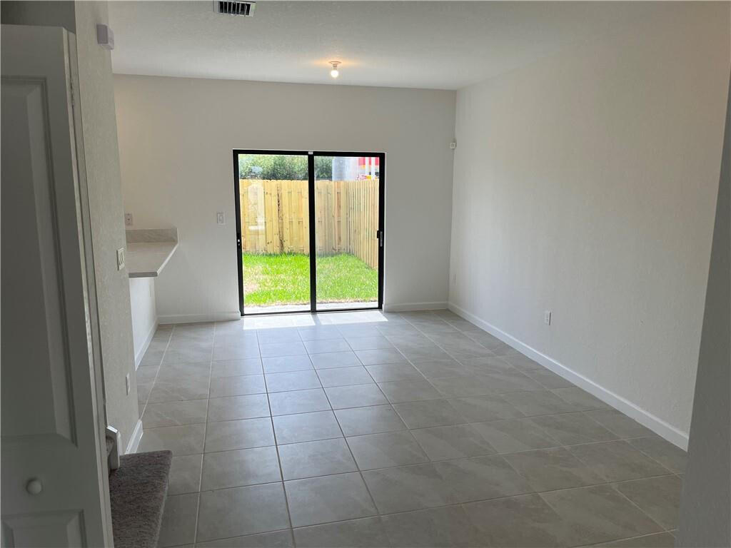 13274 Southwest 287th Terrace Homestead, FL 33033 - Photo 15 of 36 20220401175936946359000000-o