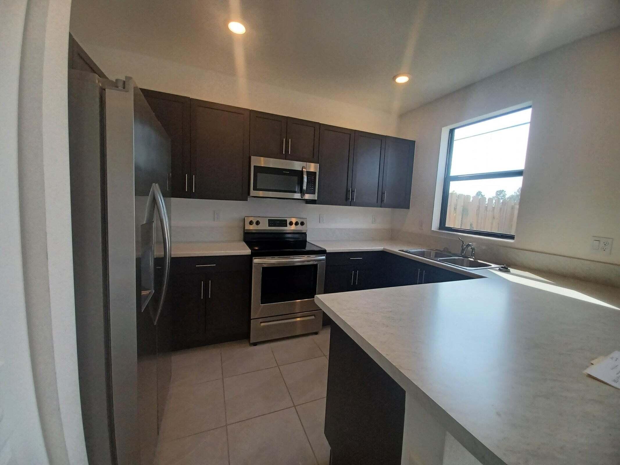 13274 Southwest 287th Terrace Homestead, FL 33033 - Photo 10 of 36 20230315000021231505000000-o