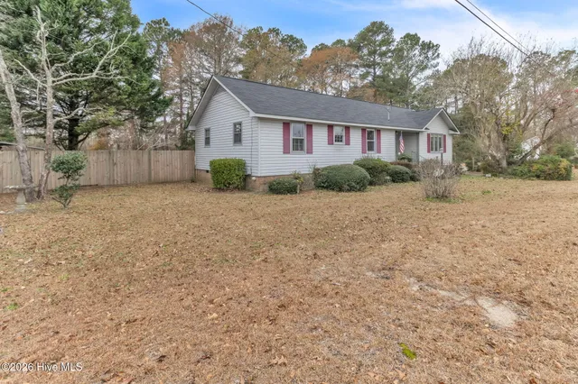 $214,000 | 6987 Albert Street, Elizabethtown, NC 28337