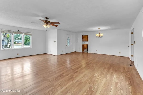 $199,900 | 6987 Albert Street, Elizabethtown, NC 28337