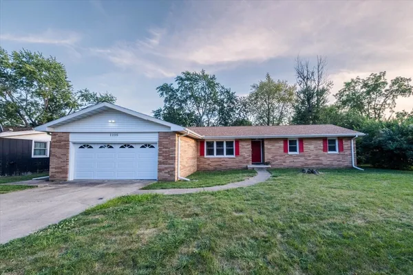 $220,000 | 1105 Brighton Drive, Urbana, IL 61801