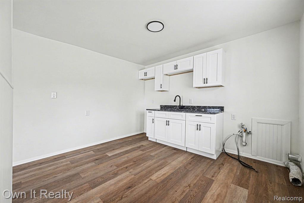 14161 Conover Place Romulus, MI 48174 - Photo 7 of 15