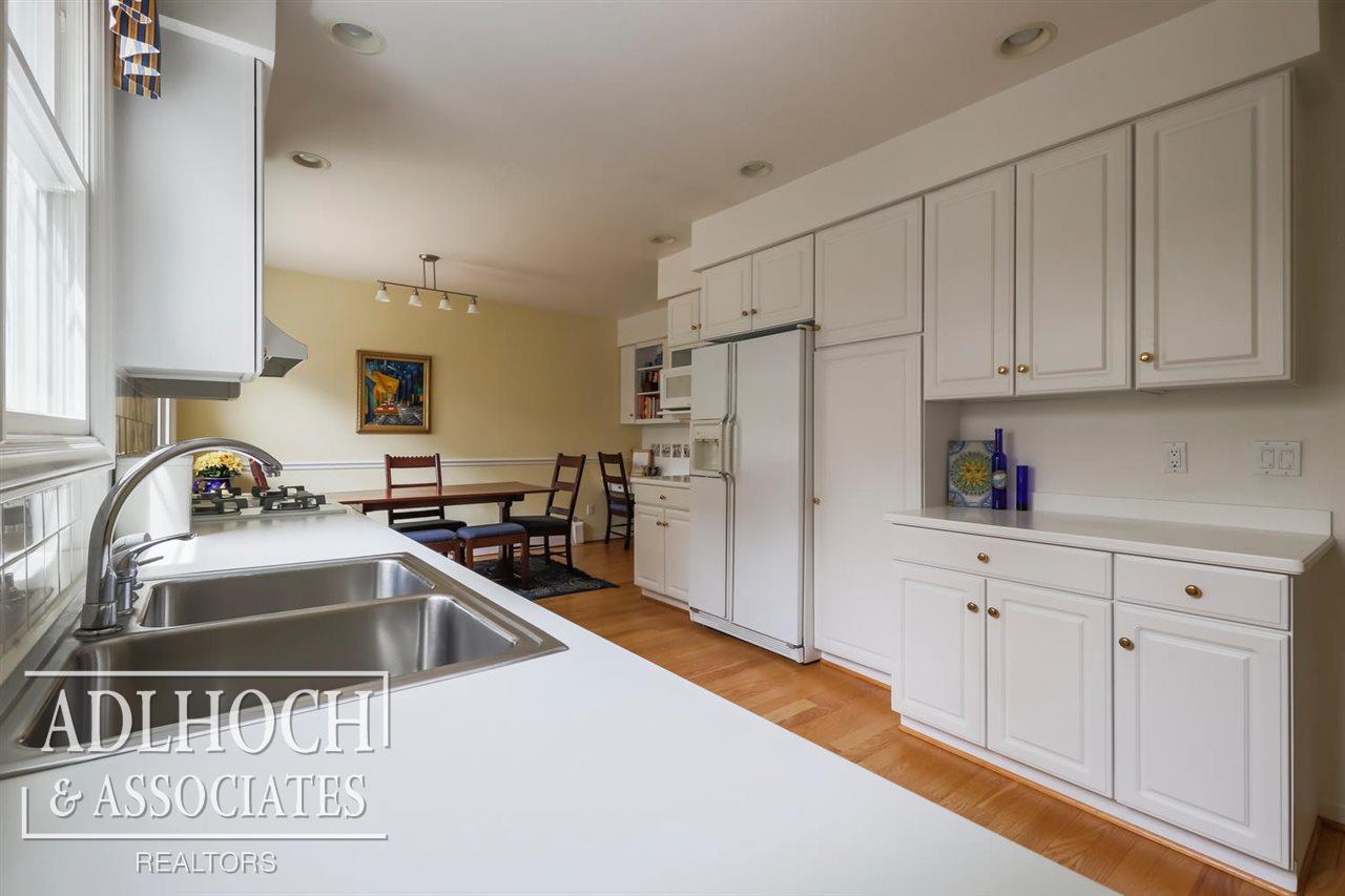 207 Ridge Road Grosse Pointe Farms, MI 48236 - Photo 13 of 28