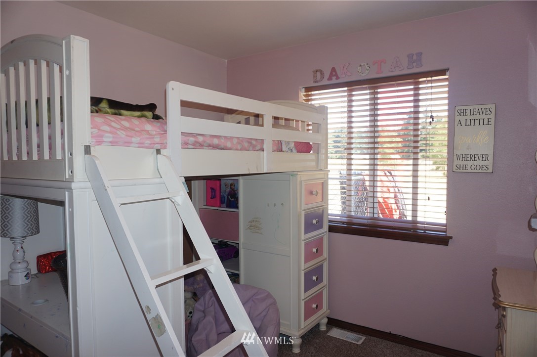 17014 Albany Street Southwest Rochester, WA 98579 - Photo 8 of 12
