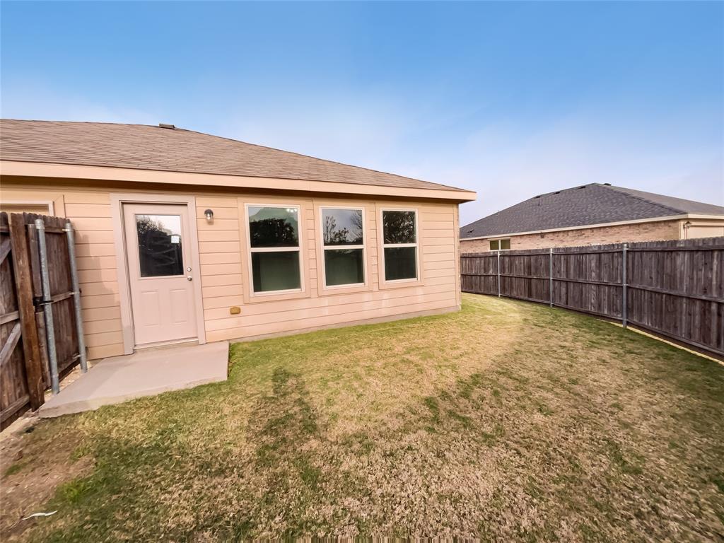 2052 Fair Weather Drive Lancaster, TX 75146 - Photo 5 of 16