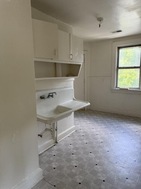 508 8th Street Racine, WI 53403 - Photo 21 of 36 image
