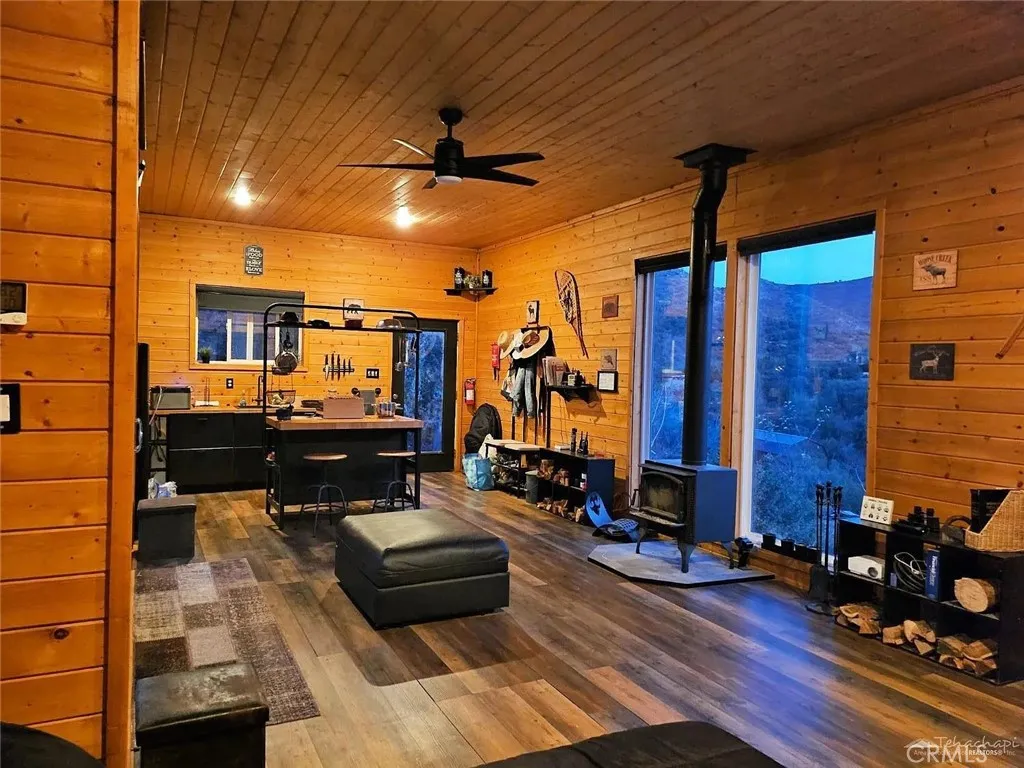 0 Zackery Road Caliente, CA 93518 - Photo 6 of 26 a living room with patio furniture and a pool table