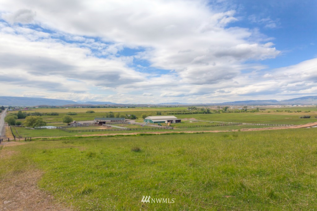 3281 Hungry Junction Road Ellensburg, WA 98926 - Photo 1 of 1 Gallery Image 1