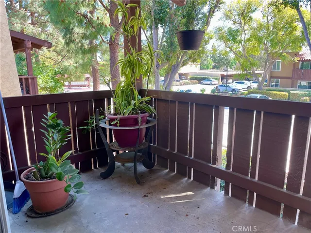 $1,950 | 1000 West MacArthur Boulevard, Unit 87, Santa Ana, CA 92707