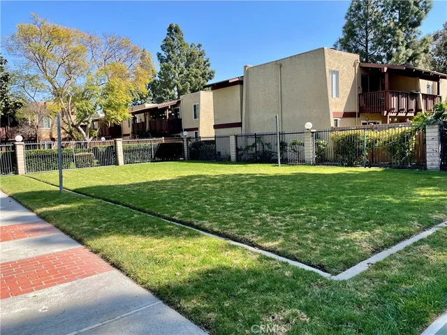 $1,950 | 1000 West MacArthur Boulevard, Unit 87, Santa Ana, CA 92707