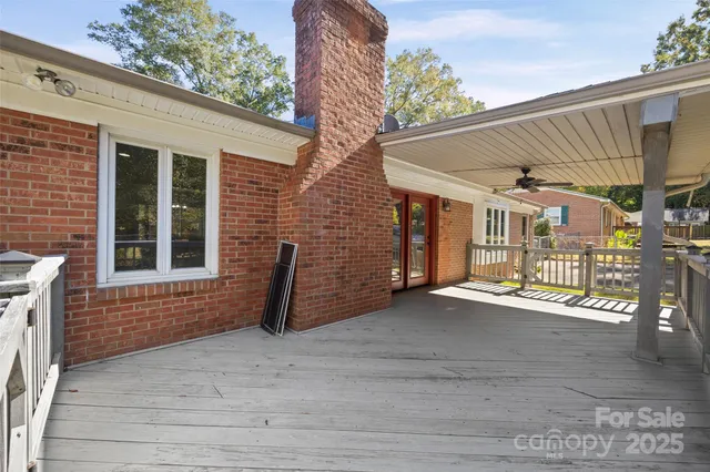 a view of a house with a outdoor space