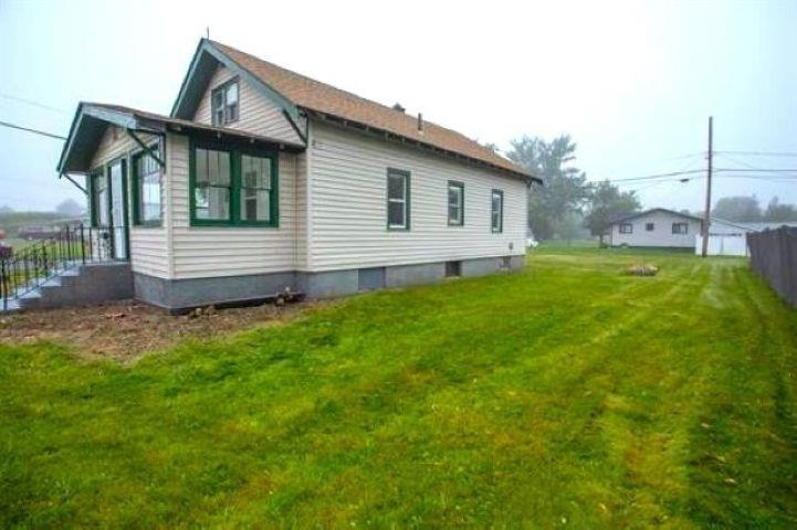 1923 North 28th Street Superior, WI 54880 - Photo 2 of 23